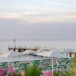Armas Labada Resort 5*