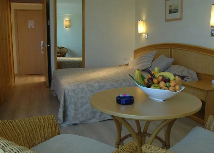 Armas Labada Κεμέρ