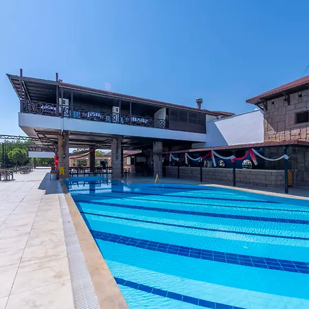 Armas Labada Üdülőközpont 5*